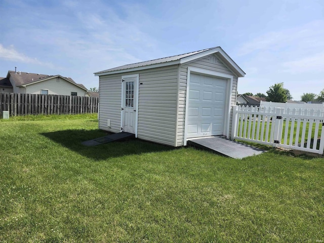 1409 E Bridget Ln, Columbia City, IN 46725 - view of garage