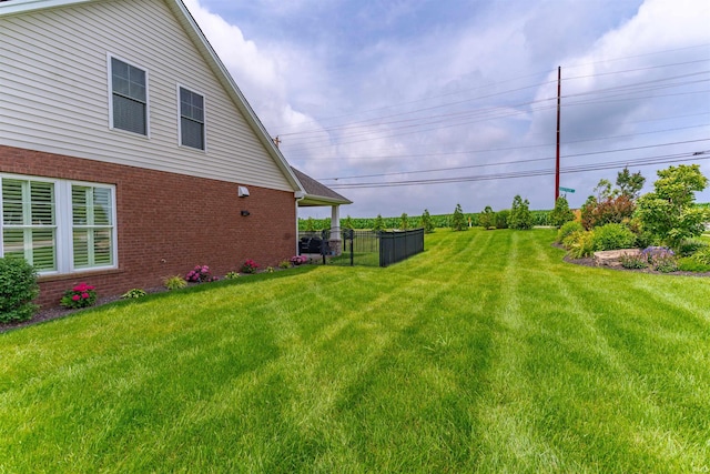 2843 Alex Ct, Newburgh, IN 47630 - view of green lawn