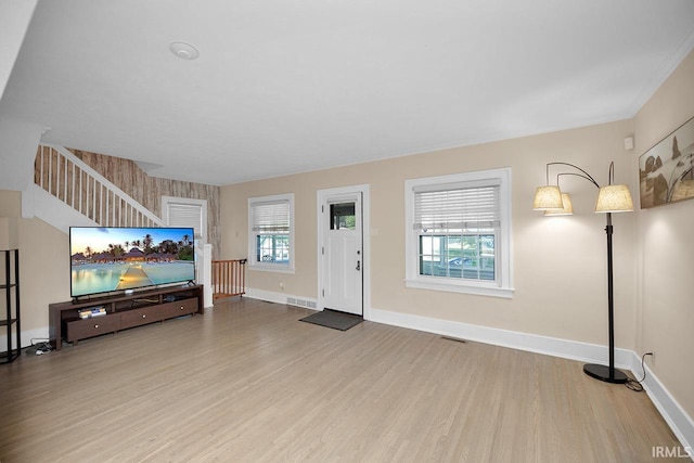 133 Crescent St, Elkhart, IN 46516 - foyer entrance with wood finished floors and baseboards