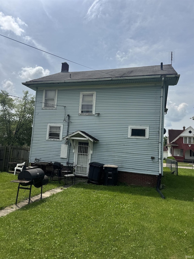 527 E Leith St, Fort Wayne, IN 46806 - back of house featuring a chimney