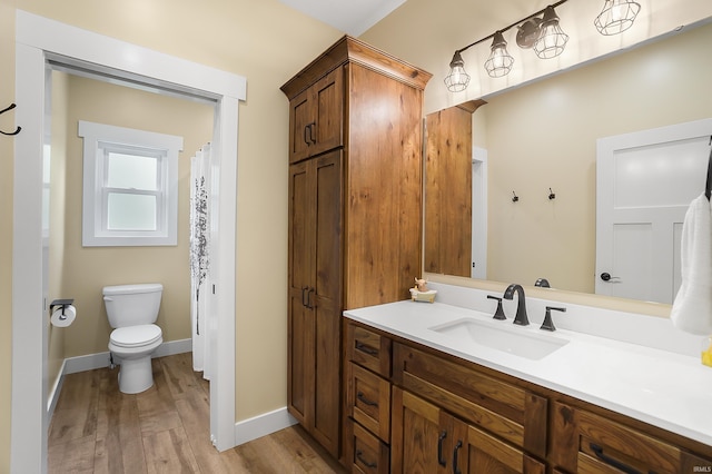 7316 Butt Rd, Fort Wayne, IN 46818 - full bathroom featuring wood finished floors and vanity