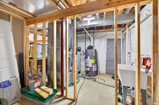 4310 Ashard Dr, South Bend, IN 46628 - unfinished basement featuring gas water heater