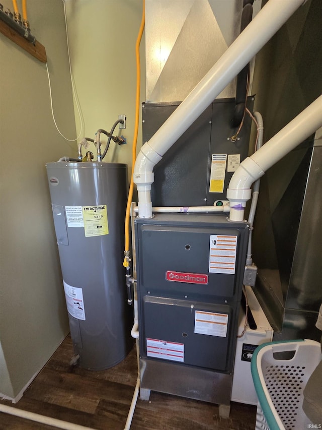 5811W Janssen Ln, Crawfordsville, IN 47933 - utility room featuring water heater