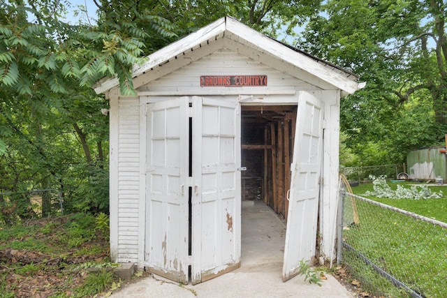 3222 Dinnen Ave, Fort Wayne, IN 46807 - view of shed