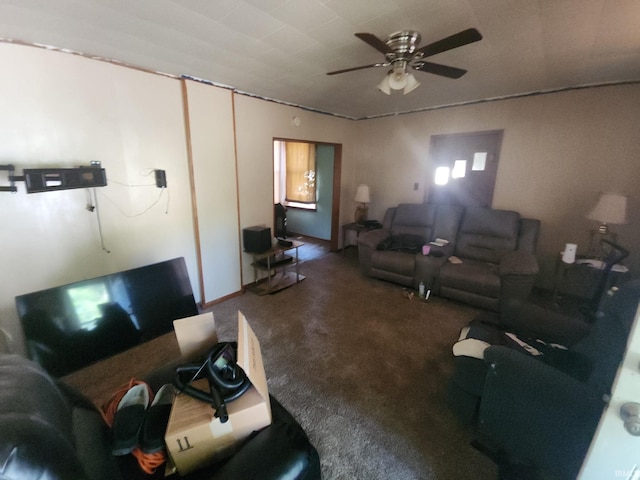 1110 Cummings St, Logansport, IN 46947 - carpeted living room featuring a ceiling fan