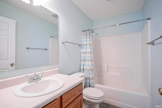 274 Chapelhill Dr, Lafayette, IN 47905 - full bathroom featuring a textured ceiling, vanity, and shower / tub combo