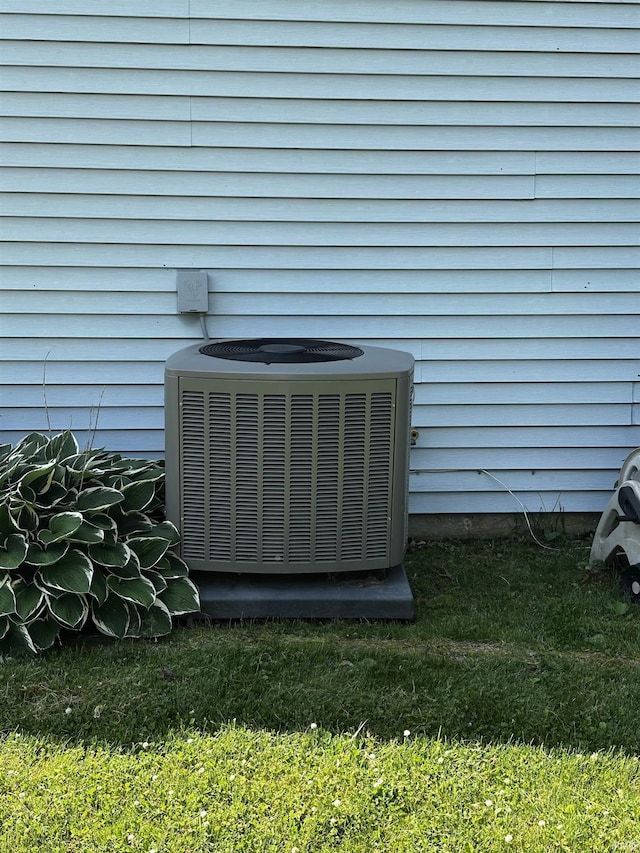 619 Briarfield Dr, Fort Wayne, IN 46825 - exterior view of a cooling unit