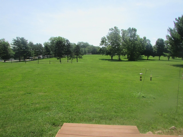 4109 E Woodland Ct, Leesburg, IN 46538 - view of community featuring a yard