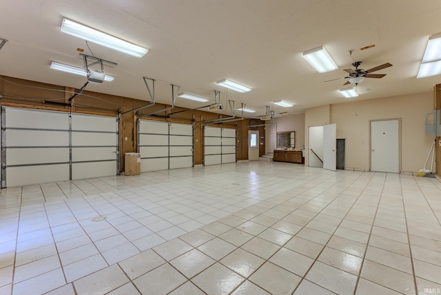 425 E Val Ln, Marion, IN 46952 - garage featuring a garage door opener