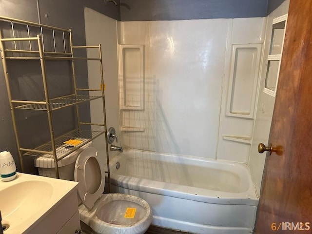 519 E Water St, Mount Vernon, IN 47620 - full bathroom featuring vanity and washtub / shower combination