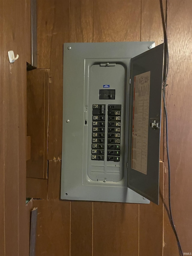 517 S Main St, Jonesboro, IN 46938 - utility room featuring electric panel