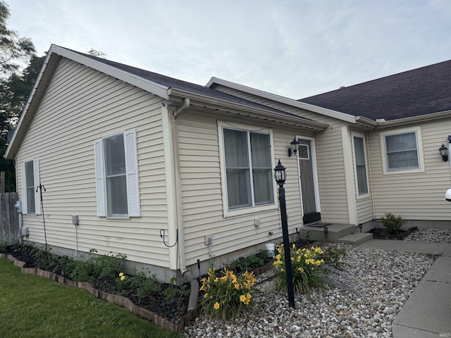 1737 Woodland Dr, Elkhart, IN 46514 - view of side of property
