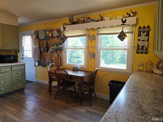 1723 W Timberview Dr, Marion, IN 46952 - dining area with a textured ceiling, dark wood-style floors, and crown molding