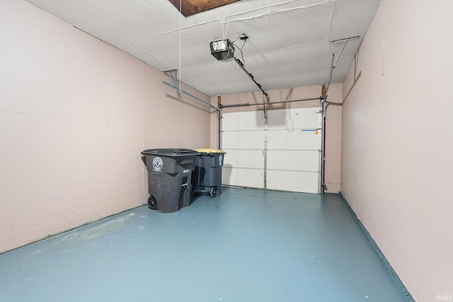 415 Grapevine Ln, Fort Wayne, IN 46825 - garage featuring a garage door opener