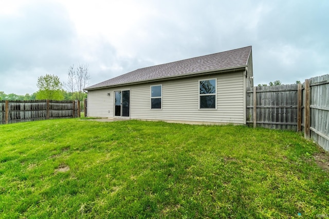 3827 Winter Raven Trl, Fort Wayne, IN 46818 - rear view of property featuring a fenced backyard