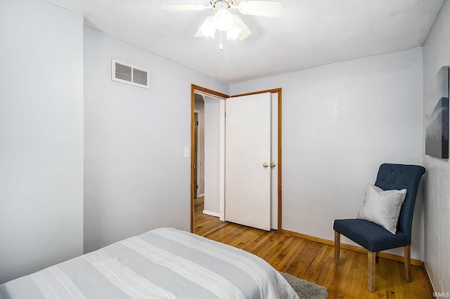 19545 Hildebrand St, South Bend, IN 46614 - bedroom with wood finished floors and ceiling fan