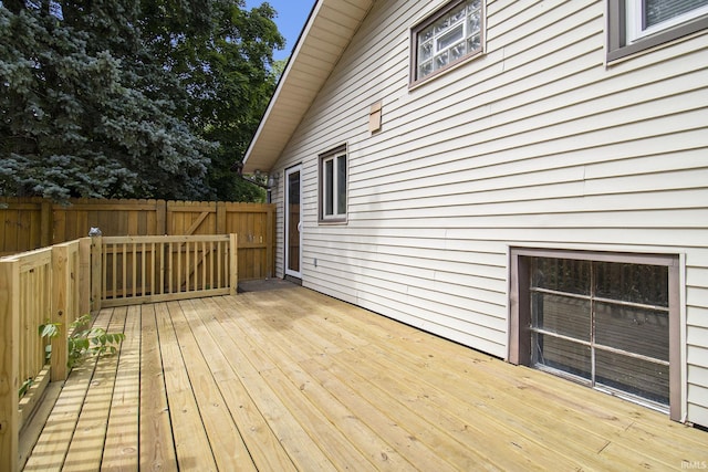 19545 Hildebrand St, South Bend, IN 46614 - view of wooden terrace