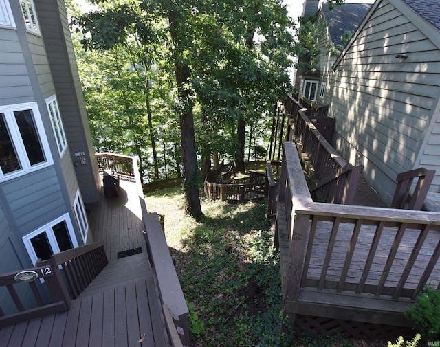 9841 S Harbour Pointe Dr, Bloomington, IN 47401 - view of deck