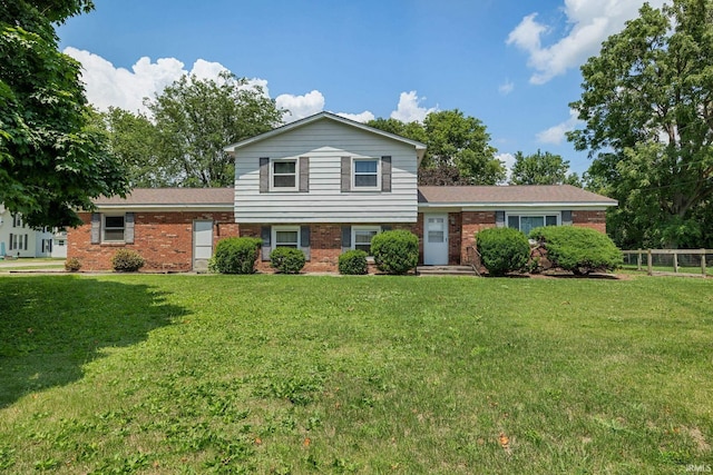 303 N Center St, Boswell, IN 47921 - tri-level home with brick siding