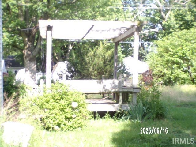 2401 S Selby St, Marion, IN 46953 - view of yard featuring a wooden deck