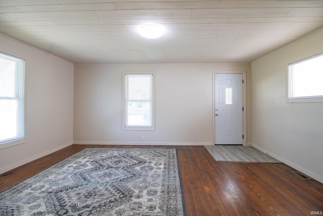 827 W Elm St, Union City, IN 47390 - foyer with wood finished floors and crown molding