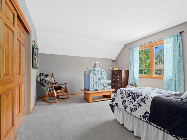 6709 Shag Bark Ct, Fort Wayne, IN 46835 - carpeted bedroom featuring lofted ceiling and baseboards