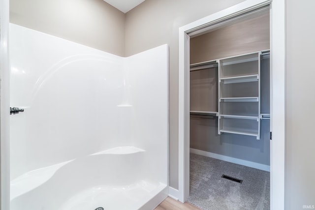 7751 Luna Way, Fort Wayne, IN 46835 - full bathroom featuring a shower and a spacious closet