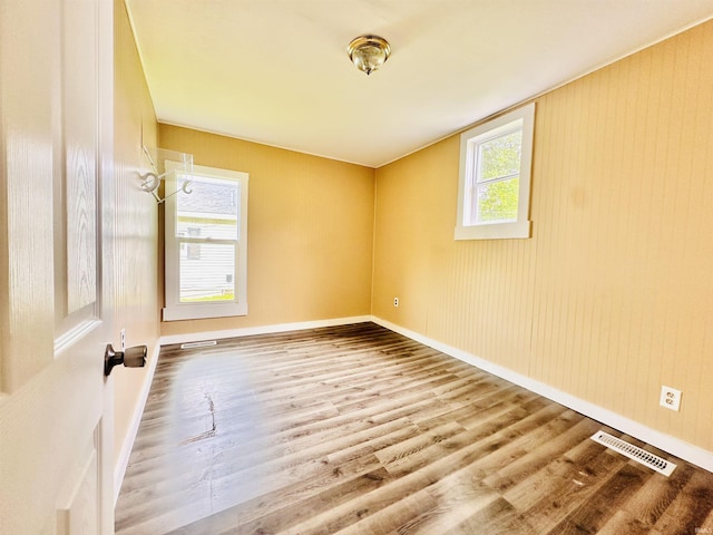120 W Warren St, Mitchell, IN 47446 - unfurnished room with wood finished floors