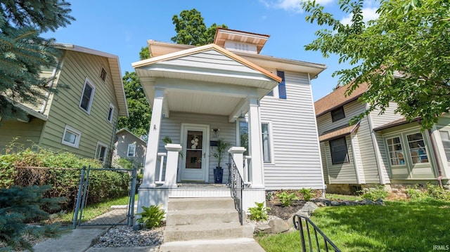1607 Franklin Ave, Fort Wayne, IN 46808 - view of front of house with a gate