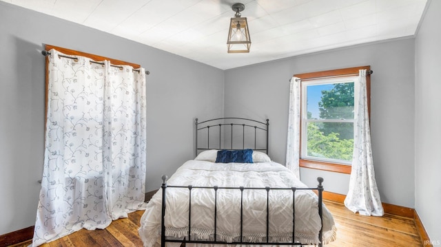 1607 Franklin Ave, Fort Wayne, IN 46808 - bedroom with wood finished floors and baseboards