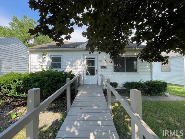 106 N Wellington St, South Bend, IN 46619 - view of front of house