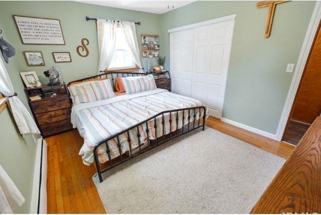7132 W 350 N, West Lafayette, IN 47906 - bedroom with wood finished floors and a closet