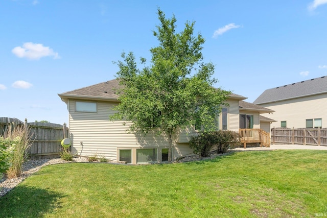 12828 Palazzo Blvd, Fort Wayne, IN 46845 - back of house featuring a fenced backyard