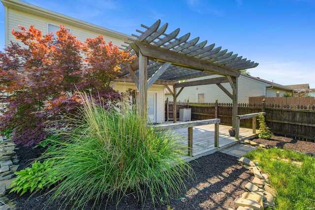 12531 Stoneboro Ct, Fort Wayne, IN 46845 - view of yard featuring a pergola and a deck