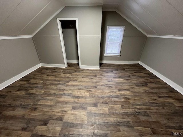 436 W Williams St, Fort Wayne, IN 46802 - bonus room featuring vaulted ceiling and dark wood-style floors