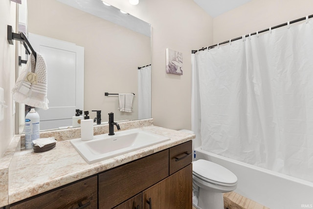12116 Fazio Dr, Fort Wayne, IN 46818 - full bath with vanity and shower / bath combo with shower curtain