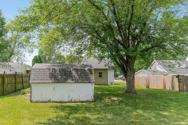 7201 Baer Rd, Fort Wayne, IN 46809 - view of yard with a storage unit