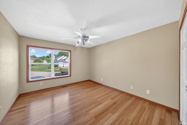 20860 Wyngate Court 20860Wyngate Ct S Bend, In 46614-5178, South Bend, IN 46614 - unfurnished room featuring light wood-style floors, ceiling fan, and a textured ceiling