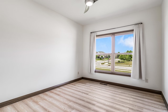 8622 Alamasa Pl, Fort Wayne, IN 46835 - empty room featuring light wood-style floors and a ceiling fan