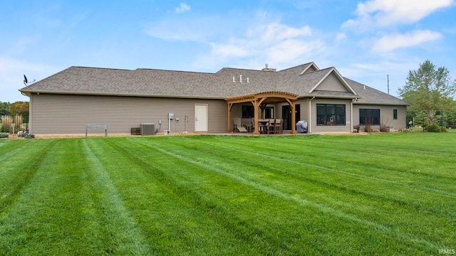 9345 Notestine Rd, Fort Wayne, IN 46835 - back of house featuring a patio area and a yard