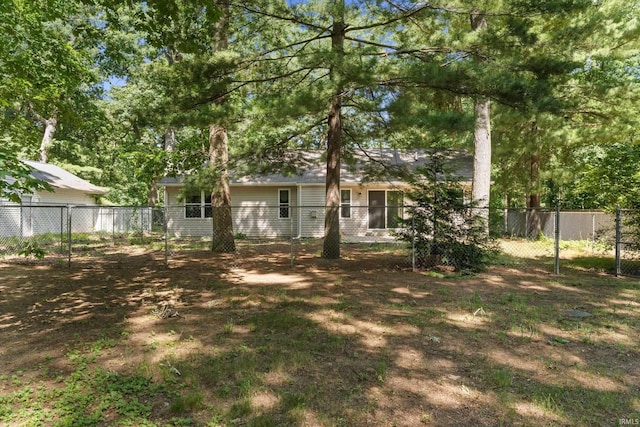 51613 Emmons Rd, South Bend, IN 46637 - view of yard