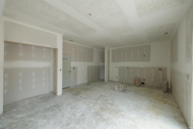 980 E Hawthorn Ln, Columbia City, IN 46725 - unfurnished room featuring a textured ceiling