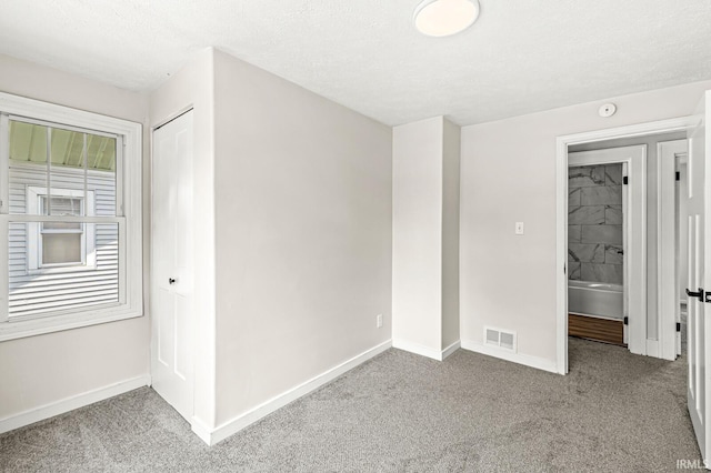 533 Altgeld St, South Bend, IN 46614 - carpeted empty room with a smoke detector and a textured ceiling