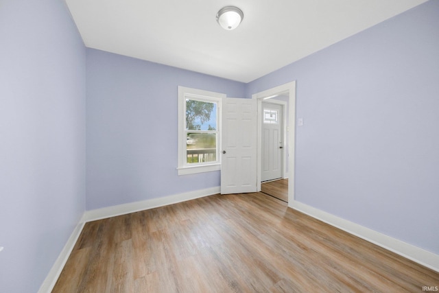 3014 Drexel Ave, Fort Wayne, IN 46806 - empty room featuring light wood-style flooring and baseboards