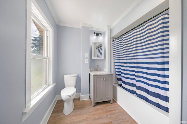 3014 Drexel Ave, Fort Wayne, IN 46806 - full bath featuring wood finished floors, ornamental molding, vanity, and shower / bath combination with curtain