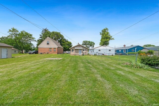 3014 Drexel Ave, Fort Wayne, IN 46806 - view of yard