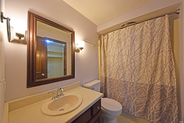 9818 Houndshill Pl, Fort Wayne, IN 46804 - bathroom with vanity and a shower with shower curtain