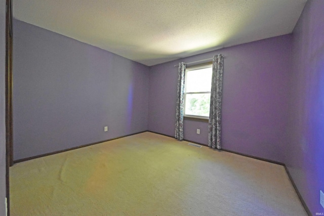 9818 Houndshill Pl, Fort Wayne, IN 46804 - empty room featuring light carpet and baseboards