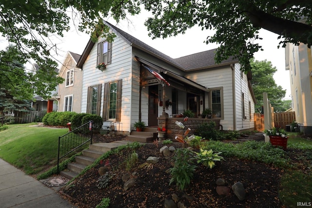 606 S S 10th St, Lafayette, IN 47905 - view of front facade featuring covered porch