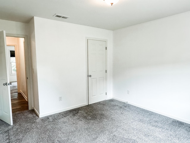 6133 E 800 N Rd, Denver, IN 46926 - unfurnished bedroom with carpet